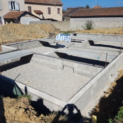 ARRIVAGE POUTRELLES.jpg